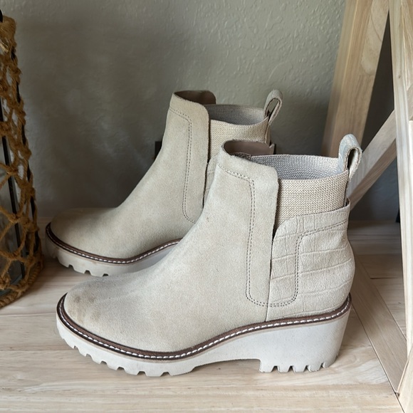 Dolce Vita Huey H20 booties - Picture 4 of 6